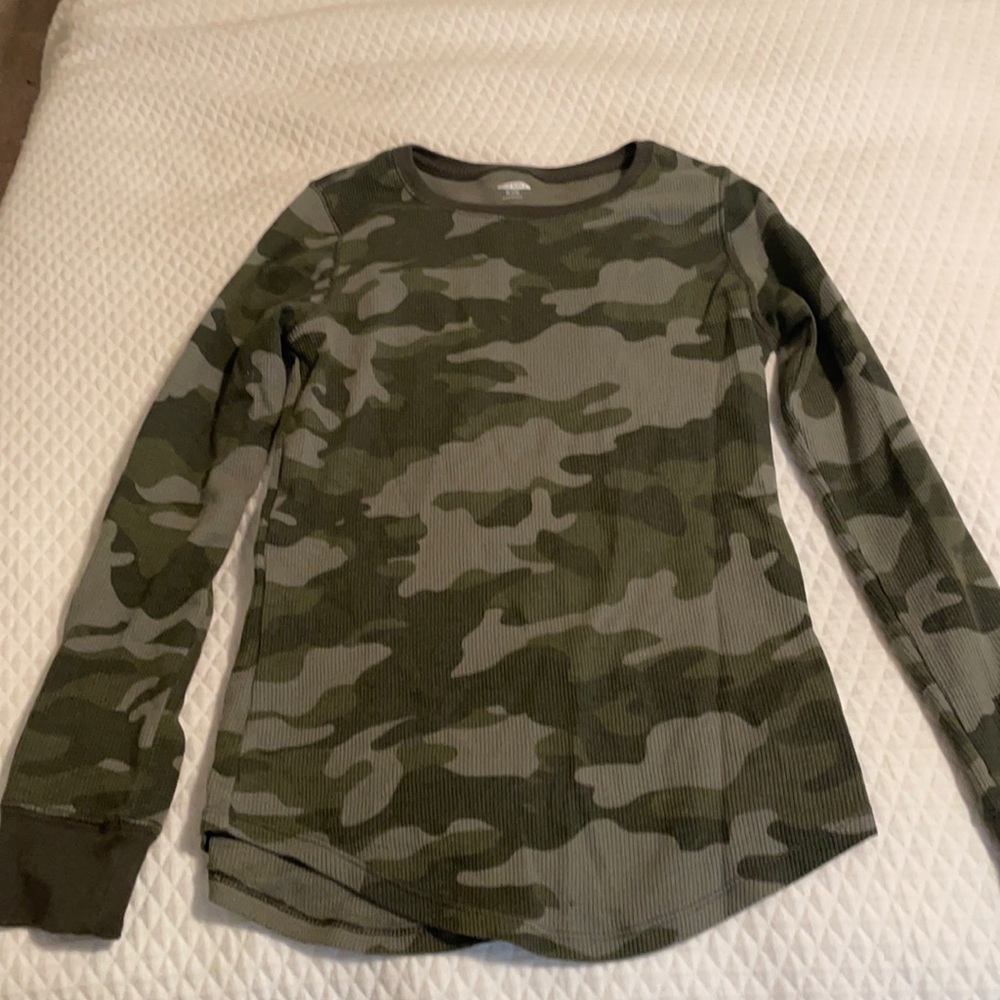 Old Navy Camo shirt- girls Xl 14